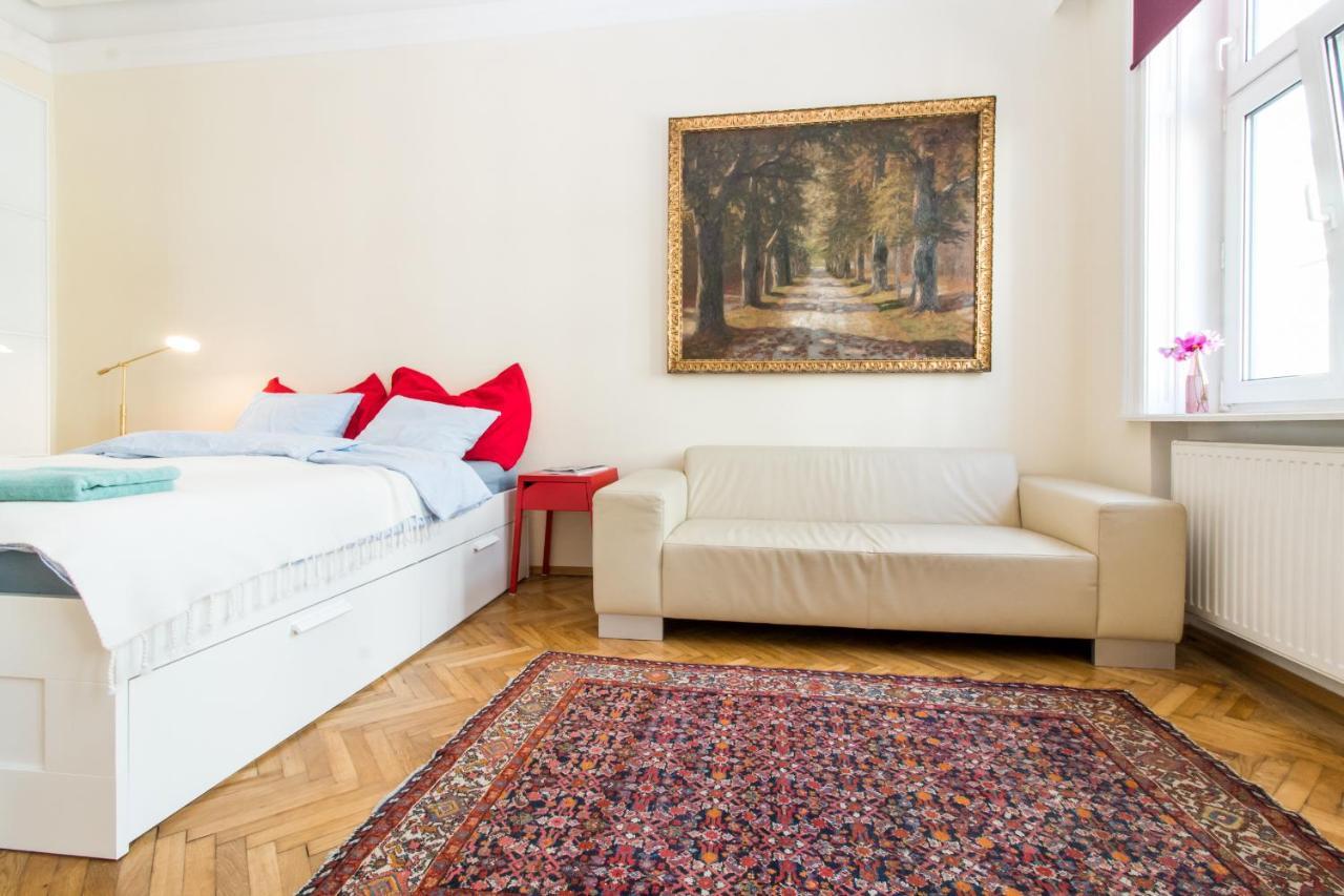 Ferienwohnung Elegant, Stylish Studio In The Heart Of Vienna! Exterior foto