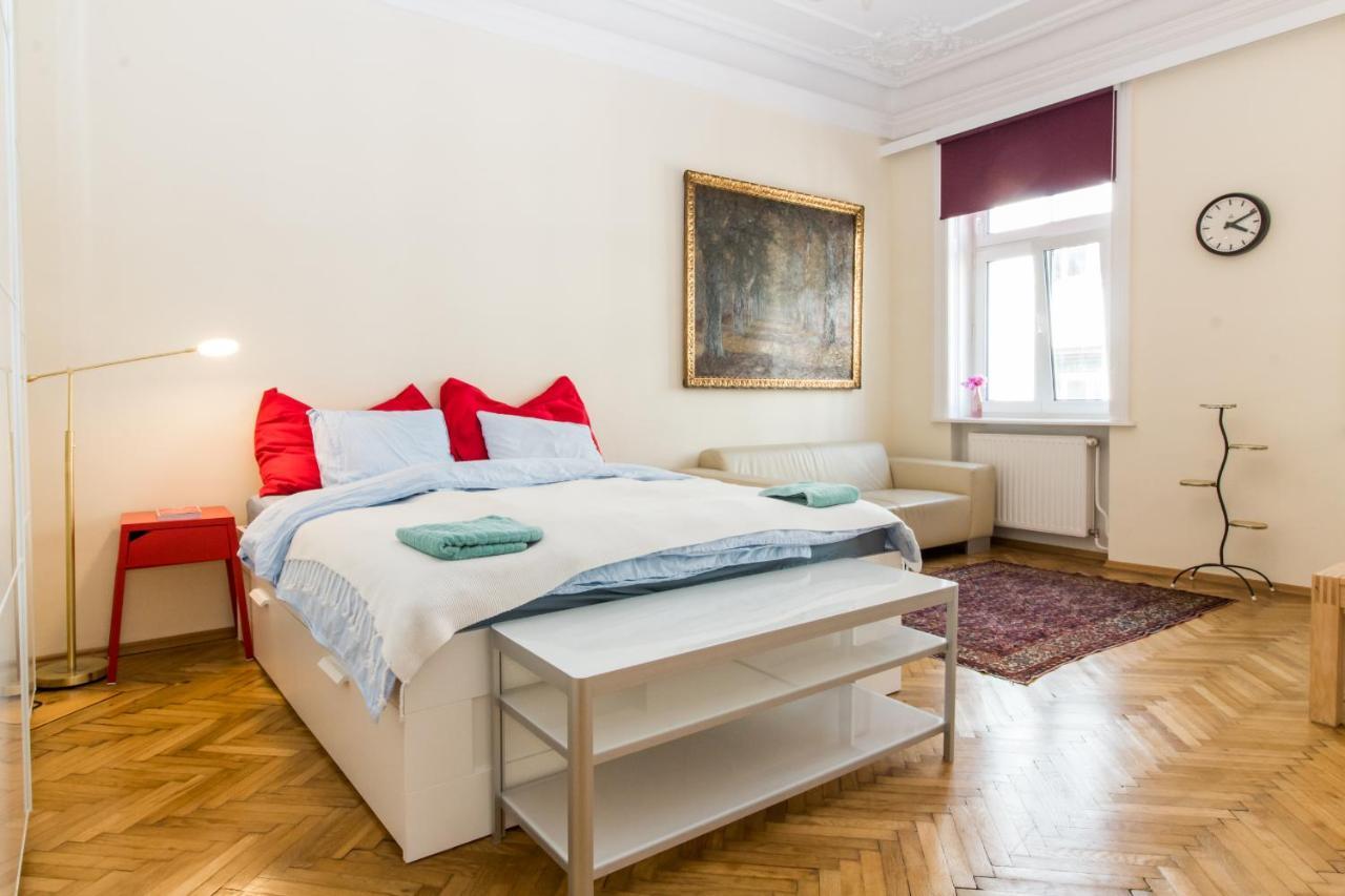 Ferienwohnung Elegant, Stylish Studio In The Heart Of Vienna! Exterior foto